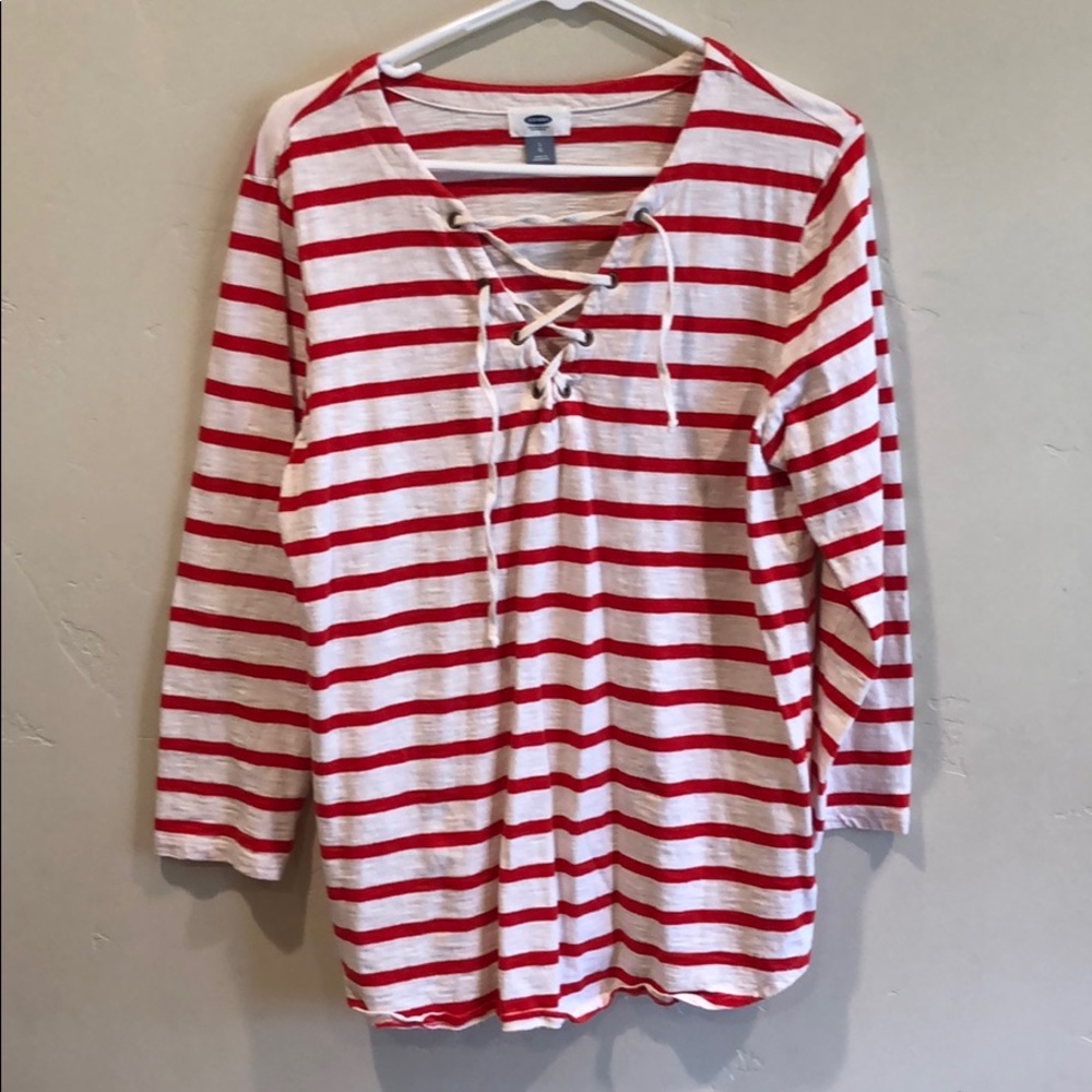 Old navy long sleeve tee